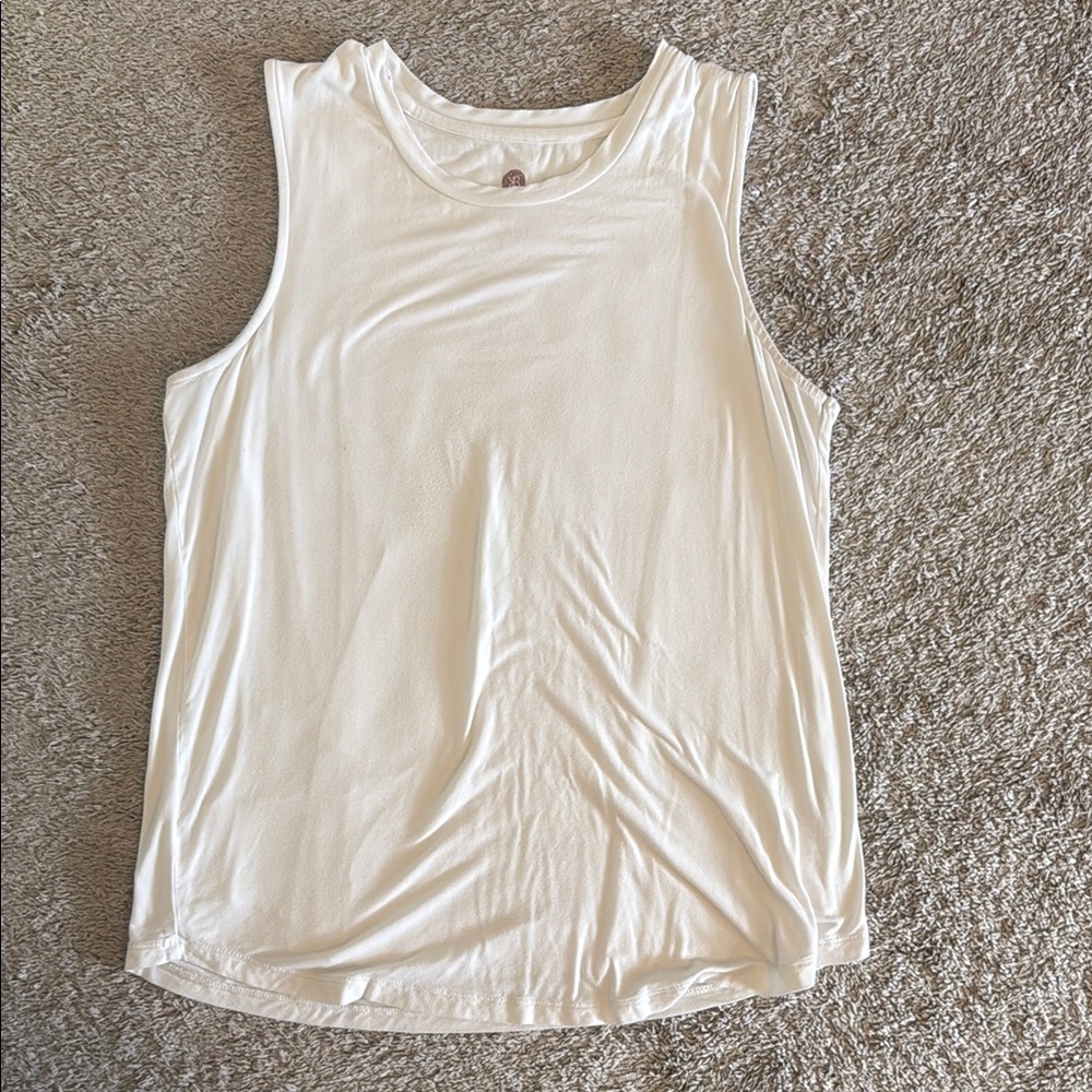 Kindred Bravely White Sleeveless Top